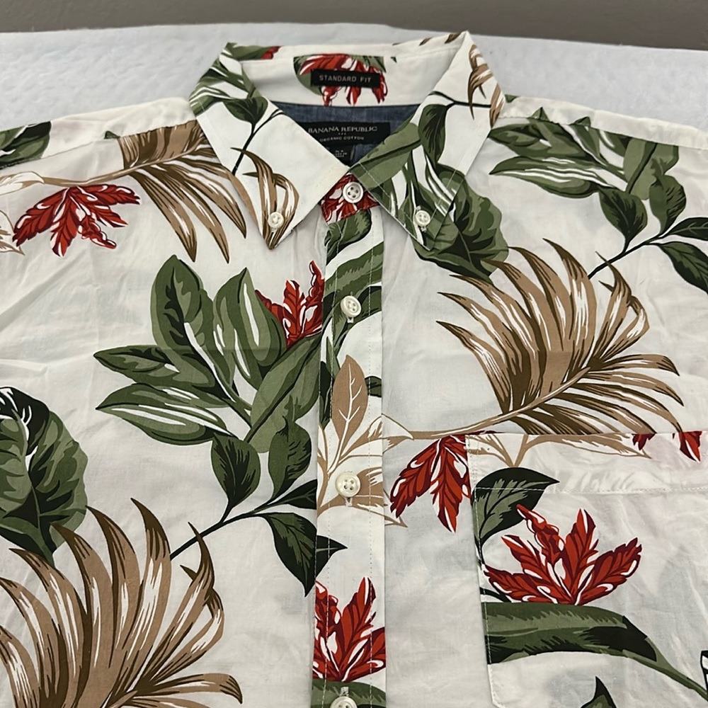 Short sleeve button down shirt